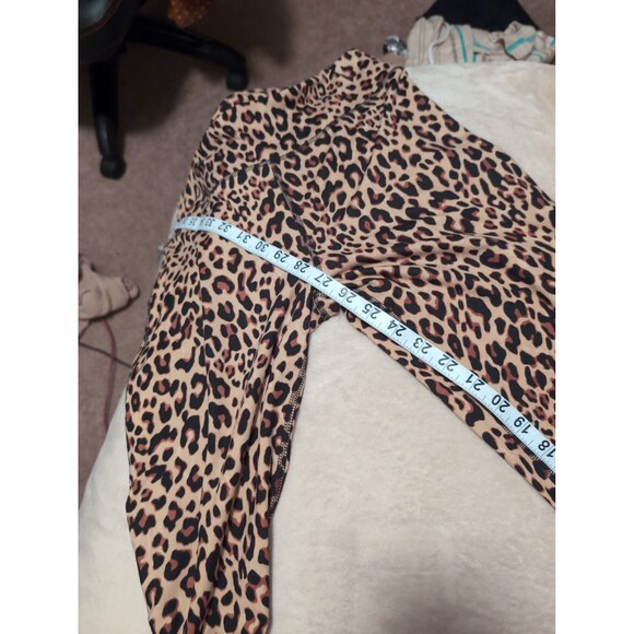 Cheetah print leggings size small - Picture 4 of 6
